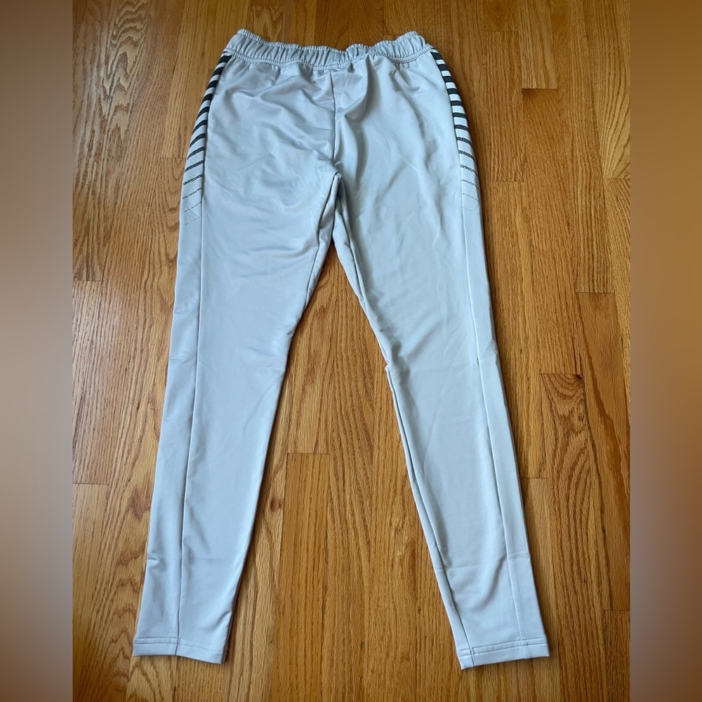 Gymshark Athletic Tapered Pants - NWOT - Picture 6 of 9